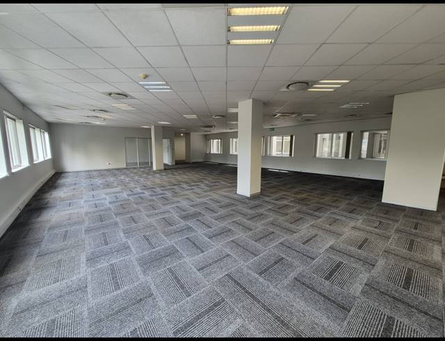296M² OFFICE TO LET IN SANDTON CENTRAL